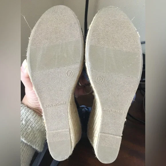 NWOT OLD NAVY Lace Up Espadrille Wedge Peep Toe Blue Sandals - Size 10 - Picture 12 of 15